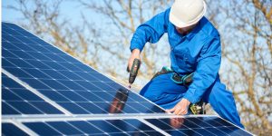 Installation Maintenance Panneaux Solaires Photovoltaïques à Angoville